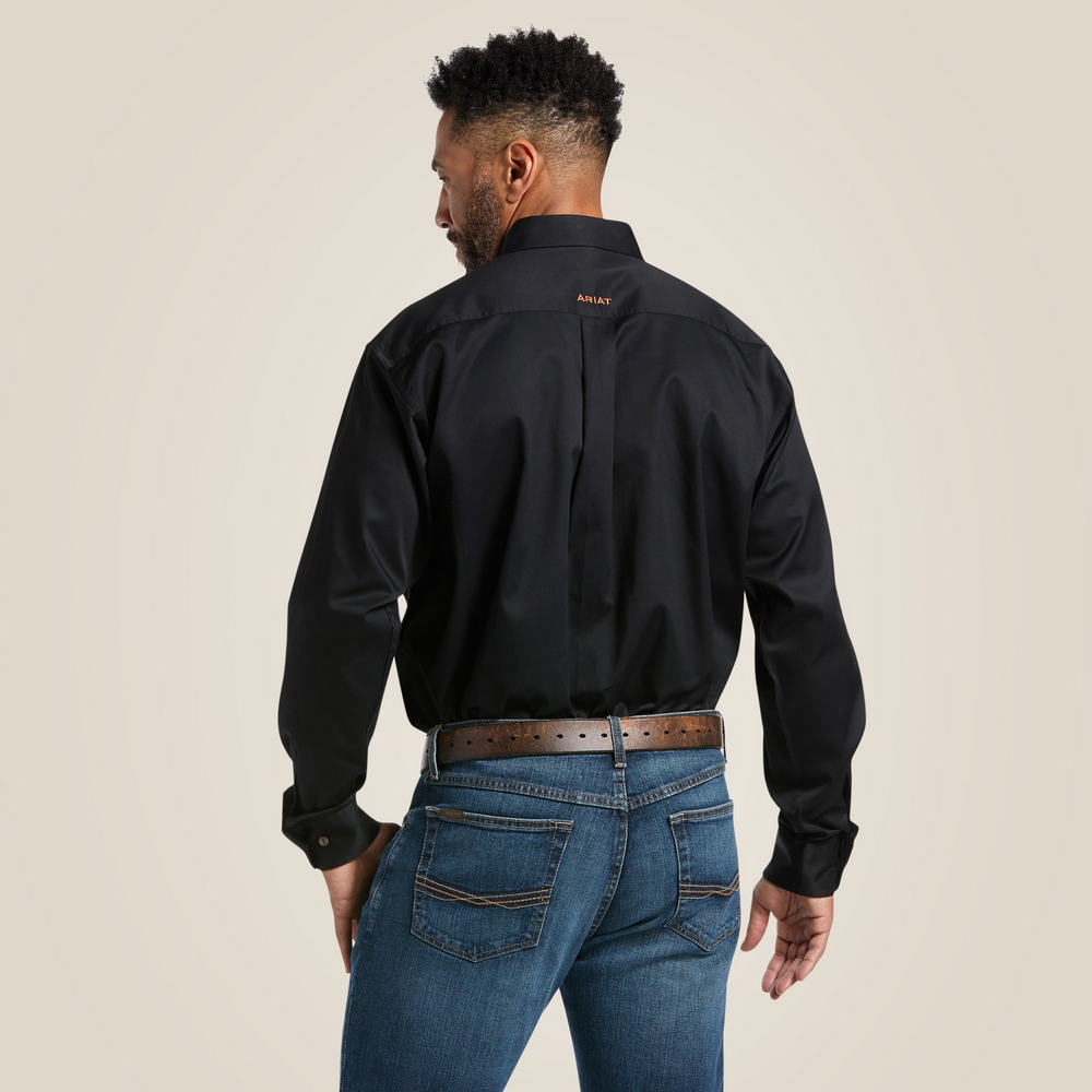 Solid Twill  Classic Fit Shirt - 001-Black | Ariat 10000502